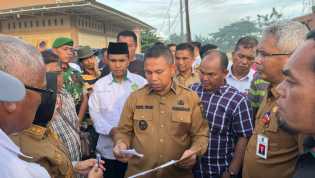 Gubernur Riau Tinjau Ruas Jalan Lintas Minas- Perawang