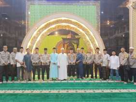 Polsek Dumai Barat Magrib dan Isya Berjemaah, Pesan Pemilu Damai 2024