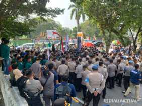 Bawa Isu Konflik Agraria, Ratusan Mahasiswa Geruduk DPRD Riau