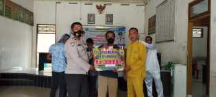 Personel Polsek Pinggir Lakukan Monitoring Pembagian BLT Dana Desa Beringin