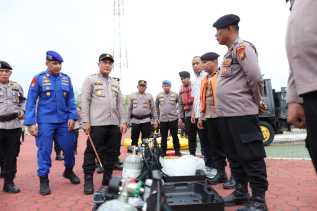 Antisipasi Banjir di Rohil, Kapolres Cek Kesiapan Peralatan Taktis