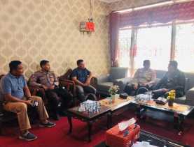 Polsek Rambah Hilir dan Camat  Silaturahmi, Sukseskan Pemilu Damai 2024