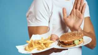 Ini Lima Makanan Sahur yang Bikin Lemas, Puasa Jadi Terasa Semakin Berat!