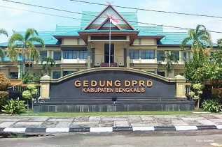 Penyebab 36 Anggota DPRD Bengkalis Ajukan Mosi Tidak Percaya kepada Ketua dan Wakil Ketua