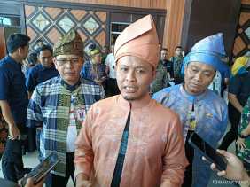 Pemko Pekanbaru Jajaki Kerja Sama Pengolahan Sampah ke Energi Listrik dengan Perusahaan Tiongkok