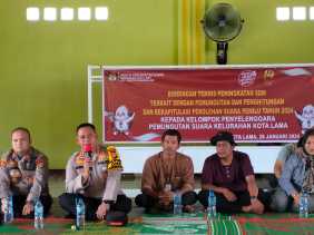 Kapolres Rokan Hulu Bimbing Kelompok Penyelenggara Pemilu 2024