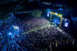 Collabonation Tour IM3, Sejumlah Musisi Tanah Air Hipnotis Masyarakat Pekanbaru