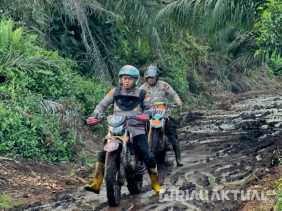 Cegah Karhutla, Kapolsek TPTM Terabas Hutan Pantau Lokasi Rawan di Rohil Riau