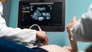 USG Dapat Membahayakan Janin? Berikut Faktanya