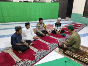 Salat Subuh Keliling, Personil Polsek Tempuling Laksanakan Cooling System Pemilu Damai