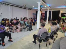 Sosialisasi Pemilu, Polresta Pekanbaru dan Polsek Sukajadi Sapa Jemaat GSJA Siloam