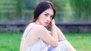 Angel Karamoy Pakai Dress, Netizen: Emak-Emak Kelas Berat