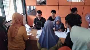 Kantor Pos Siak Tetap Salurkan BLTS Kesra ke 2.663 Warga di Hari Libur