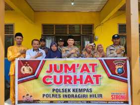 AKP Mardani Tohenes Sosialisasikan Pemilu Damai Melalui Jumat Curhat dan Jumat Barokah di Desa Sungai Rabit