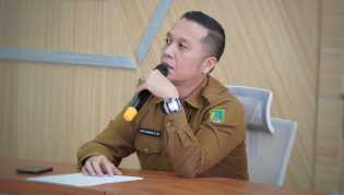 Kadis kominfotiks Rohil Minta Iconplus Gesa Material