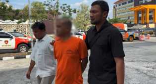 Digiring ke Mobil Tahanan, Ketua Ormas Petir Teriakkan Dana Rp2,7 T ke PT Ciliandra