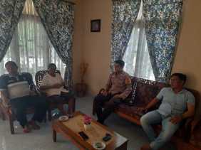 Polsek Mandau Gaungkan Pesan Damai Jelang Pilkada 2024 dengan Kampanye Door to Door