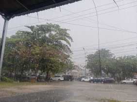 BMKG : Hujan Berpotensi Guyur Sebagian Besar Wilayah Riau