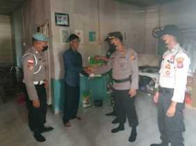 Polsek Rupat Utara Bantu Warga Kurang Mampu di Tanjung Medang