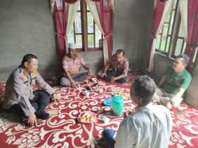 Kapolsek Sabak Auh Jalin Silaturahmi dengan Ketua MUI untuk Wujudkan Pilkada Damai 2024