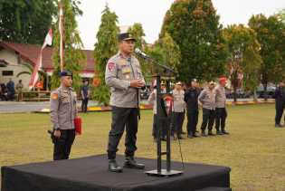 Kapolda Riau Pimpin Apel Brimob, Sebut Pasukan sebagai 'Harimau dari Kampar'