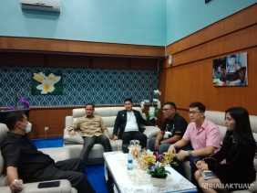 Ketum BPD HIPMI Riau Jemput DPRD Riau Untuk Hadiri Pelantikan 