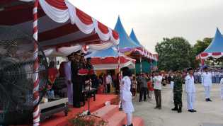 Khidmat, Upacara Penurunan Bendera HUT RI ke-80 Digelar di Bangko Pusako