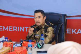 Banyak APS Dipasang Tak Sesuai Aturan, Pj Wako Pekanbaru Minta Tertibkan