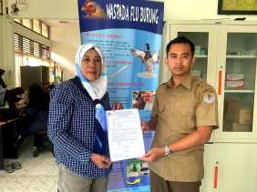 Dirawat Selama 7 Tahun, Seekor Owa Ungko Akhirnya Diserahkan Pemilik ke BBKSDA Riau