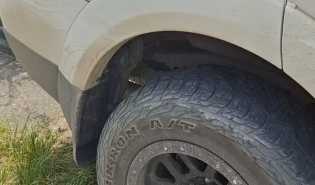 Diduga Hendak Curi Identitas Kendaraan, OTK Gosok Rangka Mobil di Kafe Soebrantas