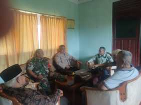 Cooling System, Kapolsek Sambangi Kantor Camat Enok Kampanyekan Pemilu Damai