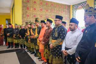 Ketua MKA LAMR Pekanbaru Dikukuhkan, Wako Agung Harapkan Sinergi Bangun Kota