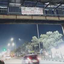 Bertebar Spanduk Minta Norizam Tukiman Angkat Kaki dari PSPS Riau