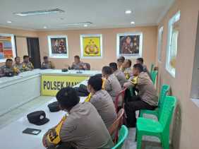 Kanit Binmas Polsek Mandau Lakukan Pengarahan Cooling System Pilkada 2024 kepada Bhabinkamtibmas