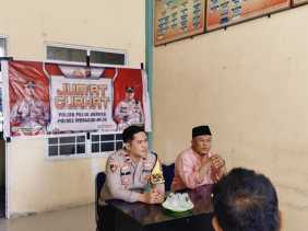 Lewat Jumat Curhat, Kapolsek Pulau Burung Ajak Warga Gunakan Hak Pilih di Pilkada 2024