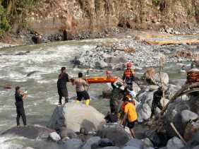 Polda Riau Perluas Pencarian Ipda Angga yang Hilang Saat Banjir Bandang di Padang Panjang