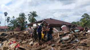 WALHI Riau: Banjir dan Longsor di Sumatera Akibat Deforestasi
