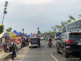 Meski Sudah Ditertibkan, PKL Jalan Sudirman Ujung Kembali Berjualan