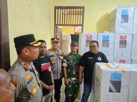 Kapolres Kuansing Tinjau Keamanan Logistik Pemilu Pasca Pemungutan Suara Pilkada 2024