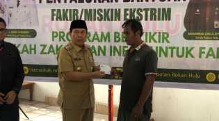 Pemerintah Kabupaten Rokan Hulu Salurkan Bantuan untuk Fakir Miskin Ekstrim