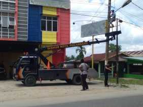 Pekanbaru Butuh 4 Mobil Crane Baru Rawat Lampu PJU
