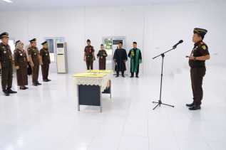 Kajari Kampar Lantik Sejumlah Pejabat Baru, Tegaskan Loyalitas dan Profesionalisme