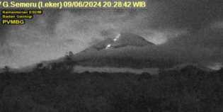 Erupsi Gunung Semeru Disertai Guguran Lava Pijar, Masyarakat Diimbau Waspada