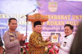H Sukiman Resmikan Gedung Fasilitas Layanan Perpustakaan Kabupaten Rokan Hulu