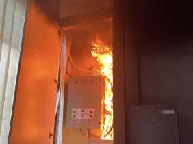 Kantor Bawaslu Riau Terbakar, Api Menjalar ke Ruang Tunggu