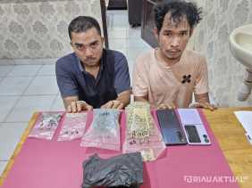 Polres Siak Tangkap Bandar Ekstasi di Tualang, 1.213 Butir Disita dari Dalam Mesin Cuci