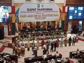 12 Tokoh Terima Penghargaan, Ada Presiden Riau Merdeka Tabrani Rab