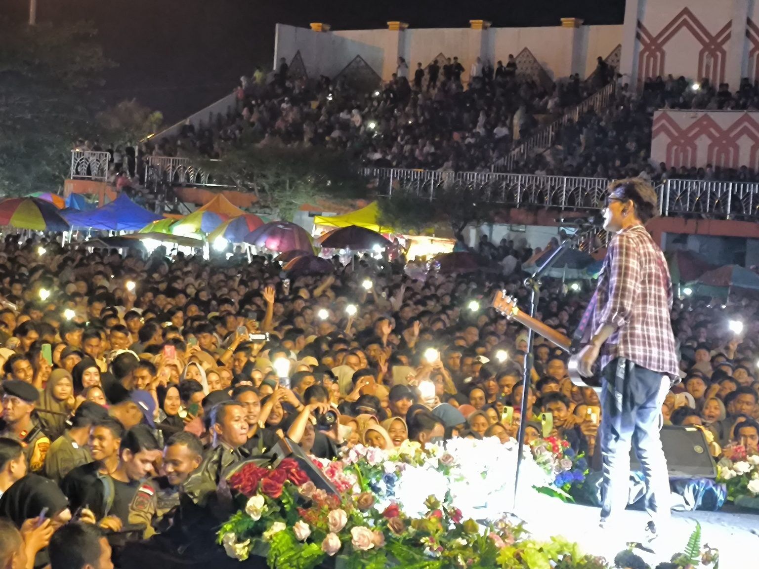 Puncak Perayaan HUT Kabupaten Rokan Hulu ke-25 Meriah Meski Diguyur Hujan