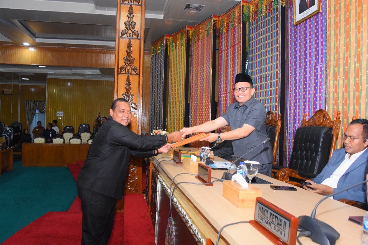 7 Fraksi DPRD Bengkalis Sampaikan Laporan Hasil Reses di Paripurna 