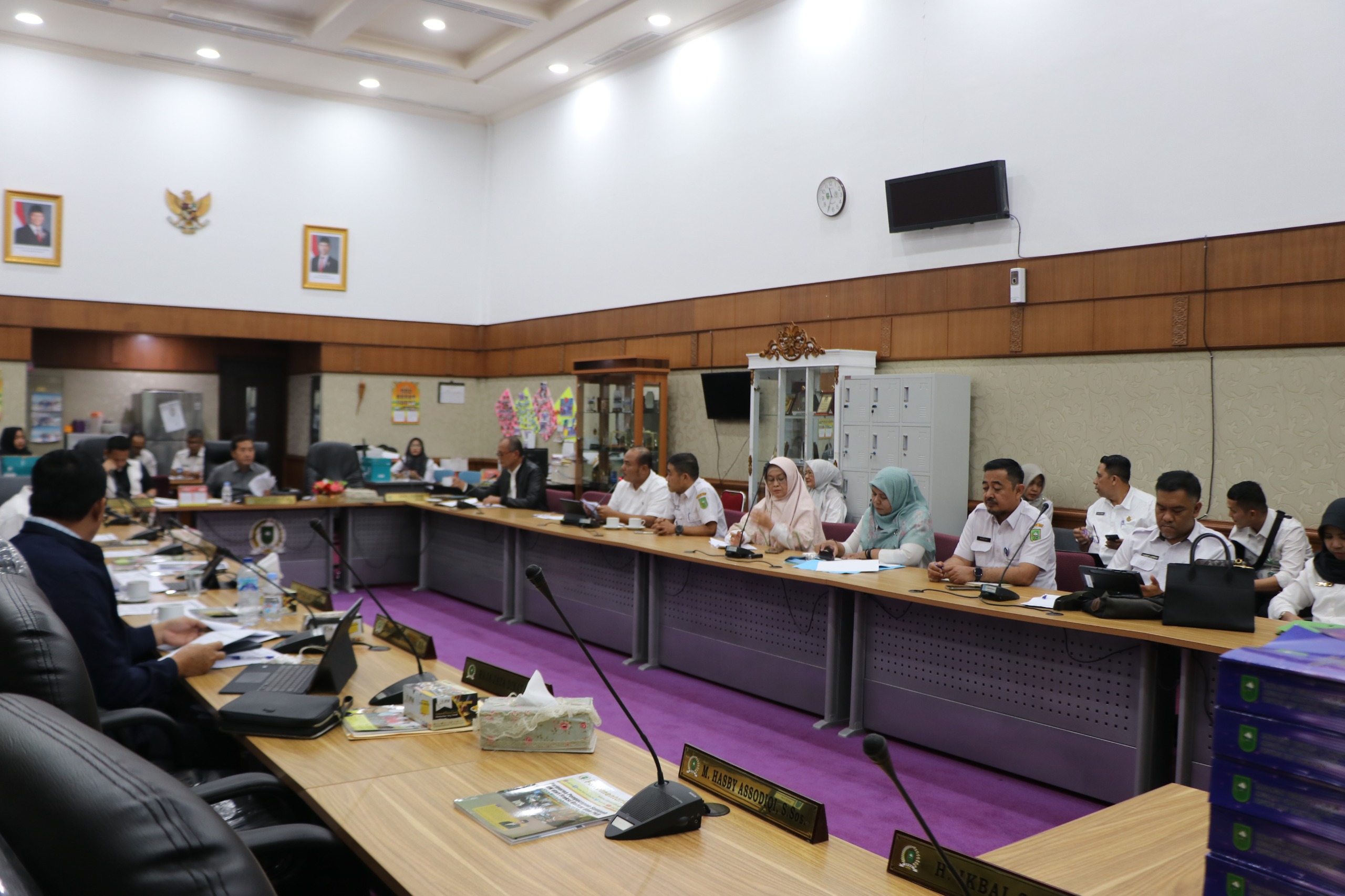 Komisi II DPRD Riau Bahas Finalisasi Renja dengan Disperindagkop dan UKM